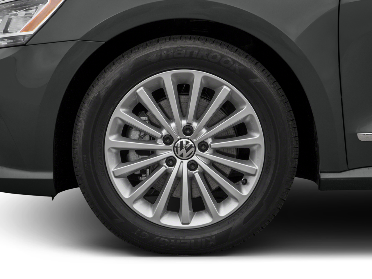 2016 Volkswagen Passat 1.8T SE