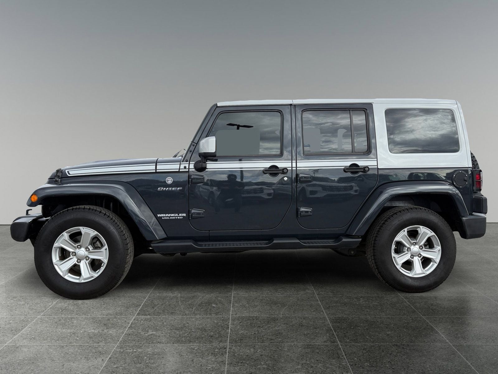 2017 Jeep Wrangler Unlimited Sahara Chief