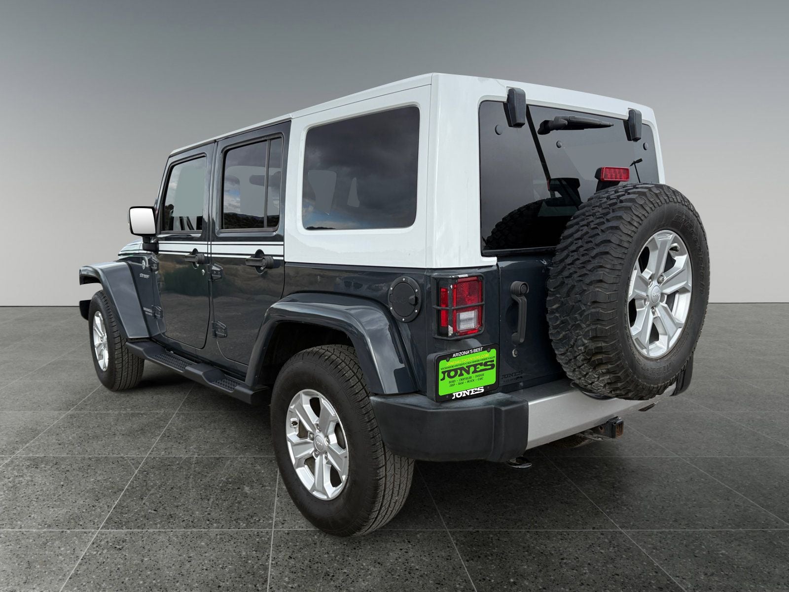 2017 Jeep Wrangler Unlimited Sahara Chief