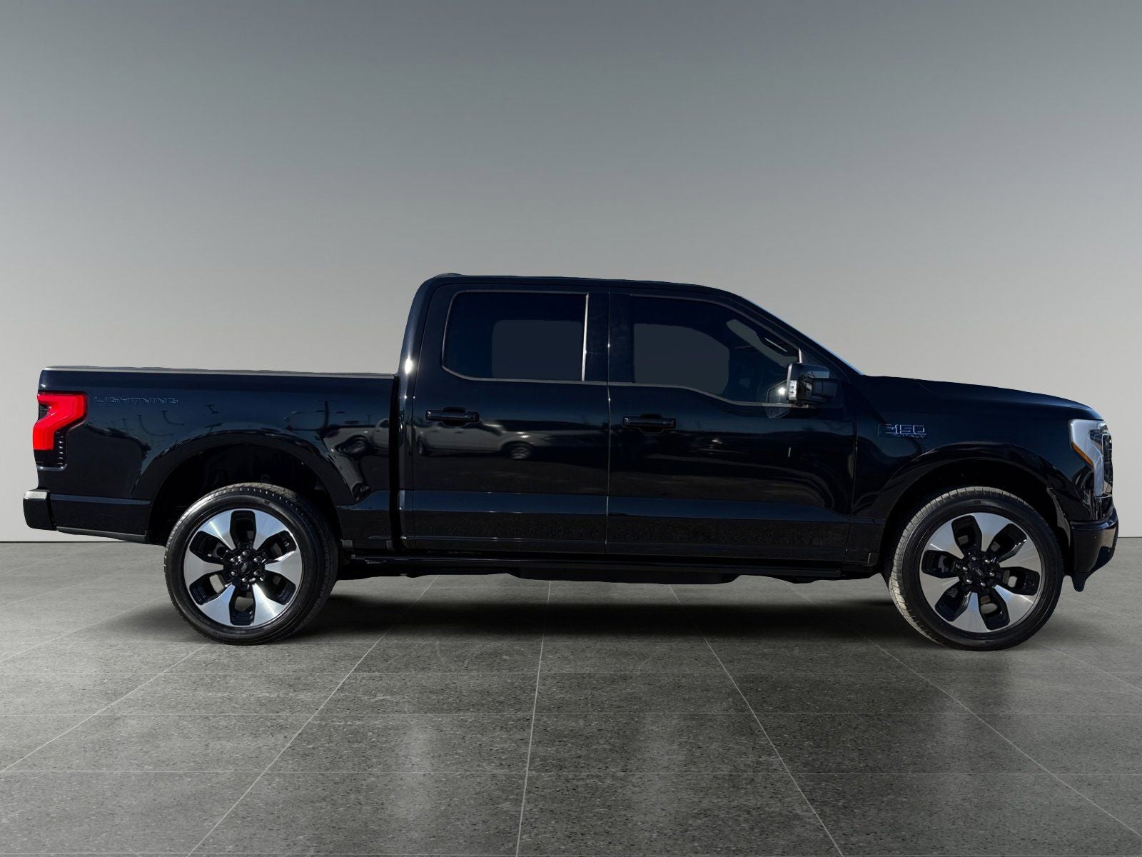 2024 Ford F-150 Lightning Platinum