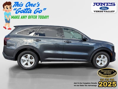 2024 Kia Sorento LX