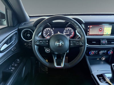 2025 Alfa Romeo Stelvio Base