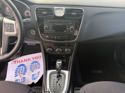 2013 Chrysler 200 Touring