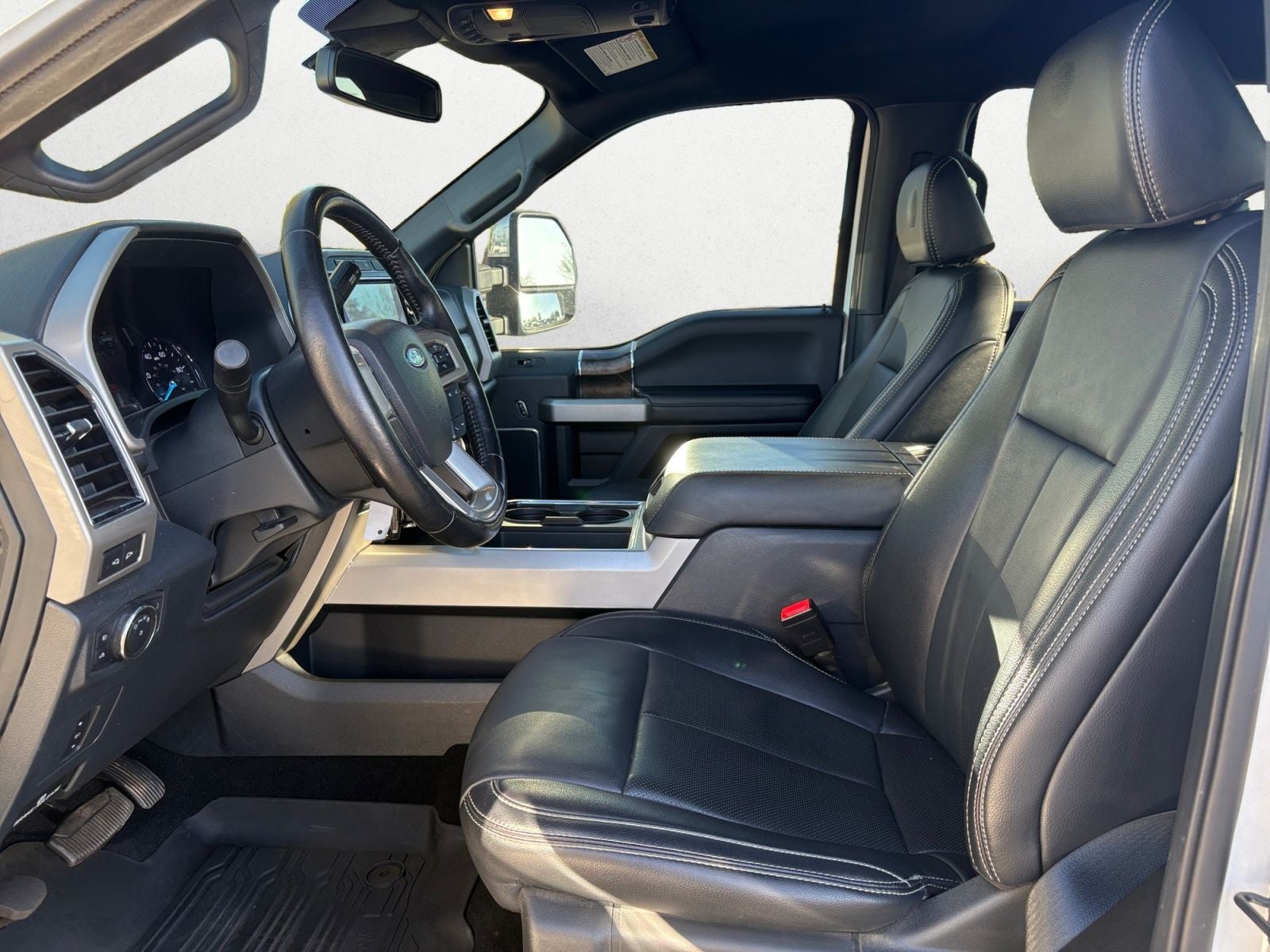 2022 Ford F-250SD Lariat