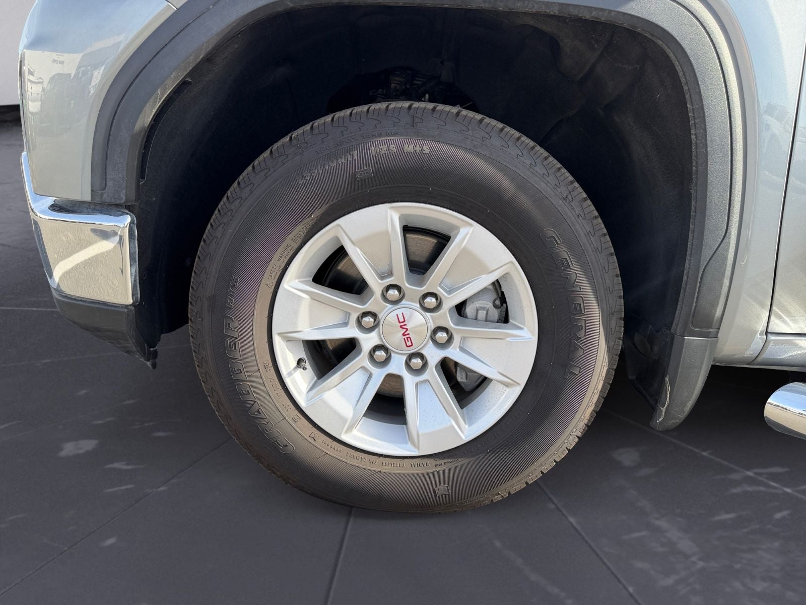 2025 GMC Sierra 1500 SLE
