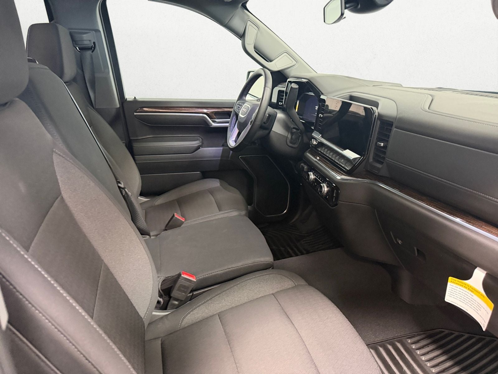 2025 GMC Sierra 1500 SLE