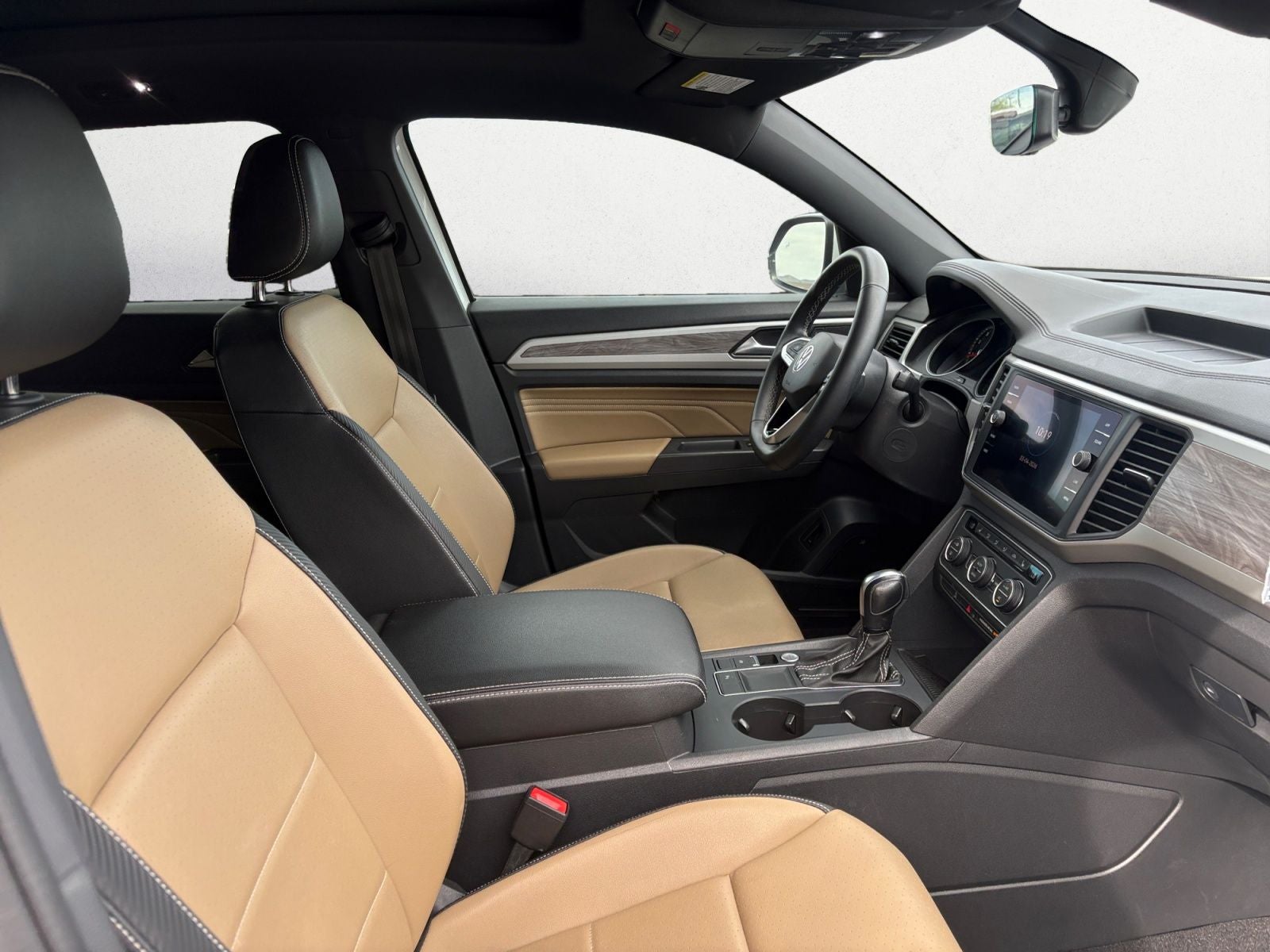 2021 Volkswagen Atlas Cross Sport 2.0T SE w/Technology