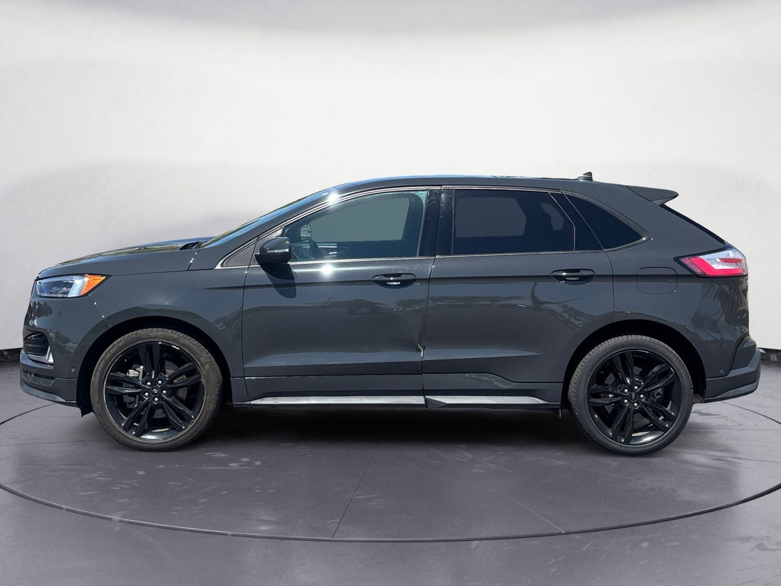 2021 Ford Edge ST