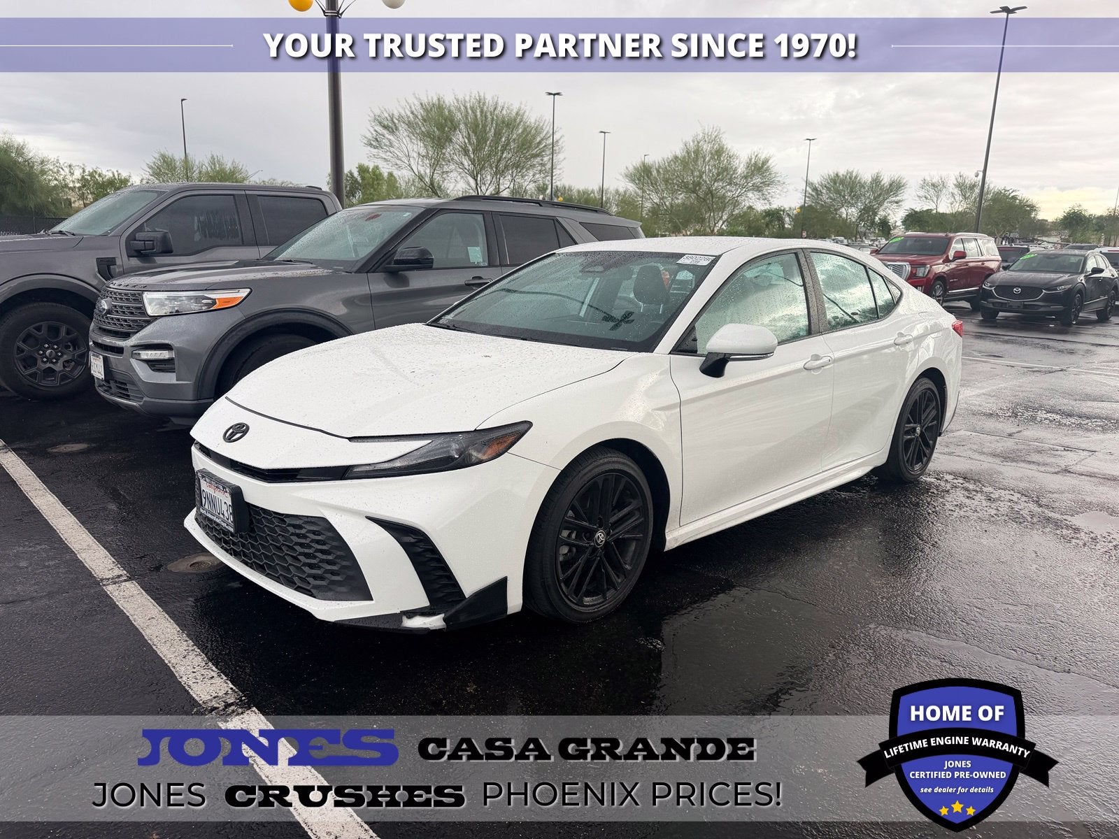 2025 Toyota Camry SE