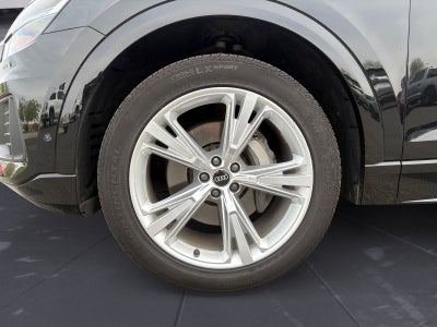 2022 Audi Q8 55 Premium Plus quattro