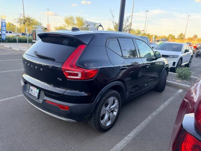 2020 Volvo XC40 Momentum