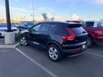 2020 Volvo XC40 Momentum