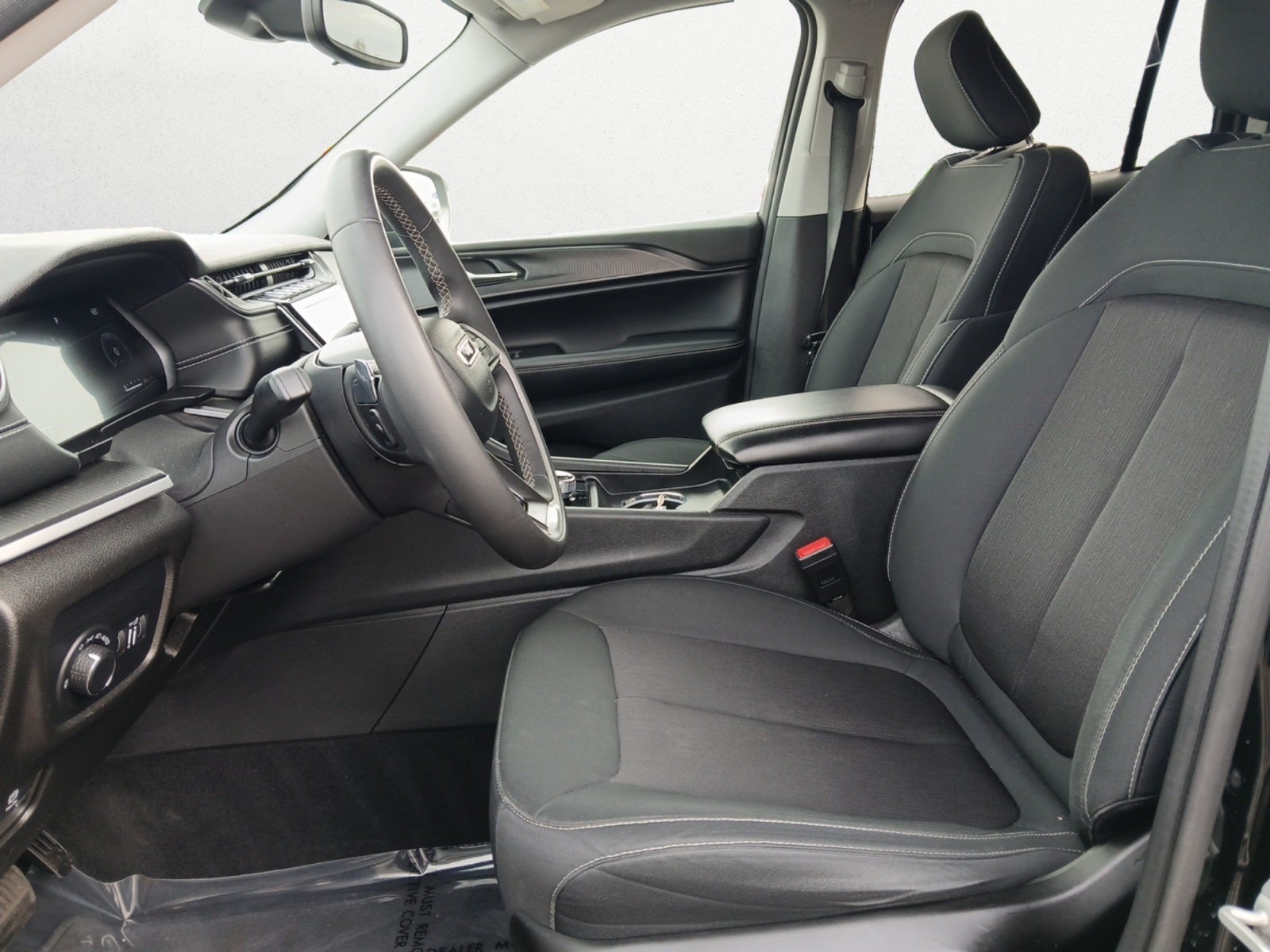 2024 Jeep Grand Cherokee Laredo 4x4