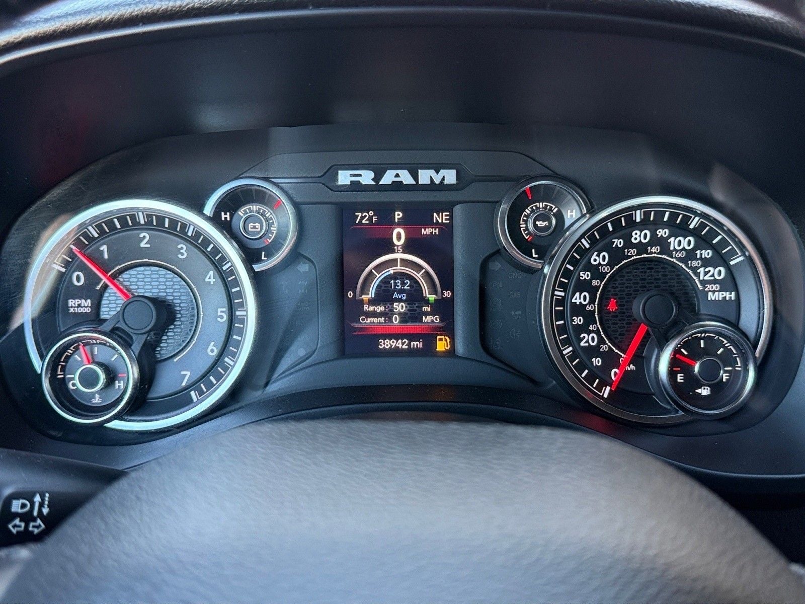 2023 RAM 1500 Big Horn Crew Cab 4x4 5'7' Box