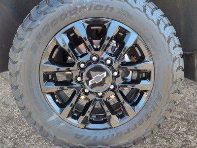 2025 Chevrolet Silverado 3500HD 4WD Crew Cab Standard Bed LT