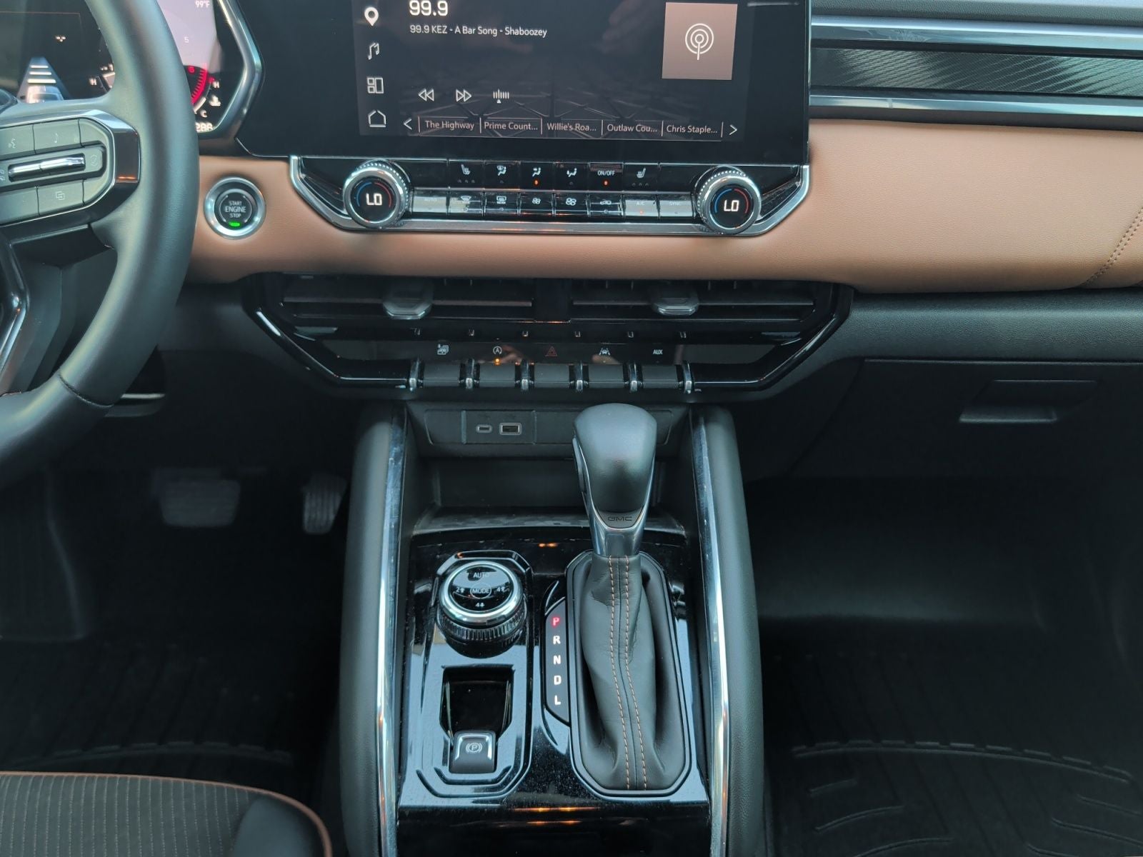 2025 GMC Canyon 4WD AT4