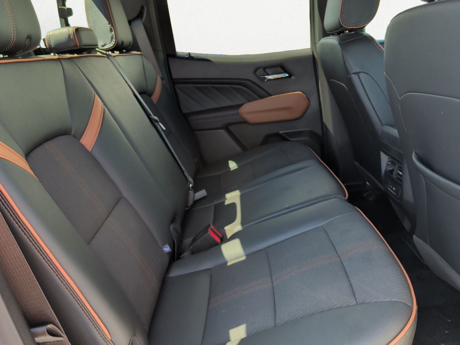 2025 GMC Canyon 4WD AT4