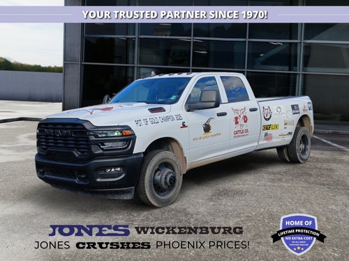 2025 RAM 3500 Tradesman Crew Cab 4x2 8' Box