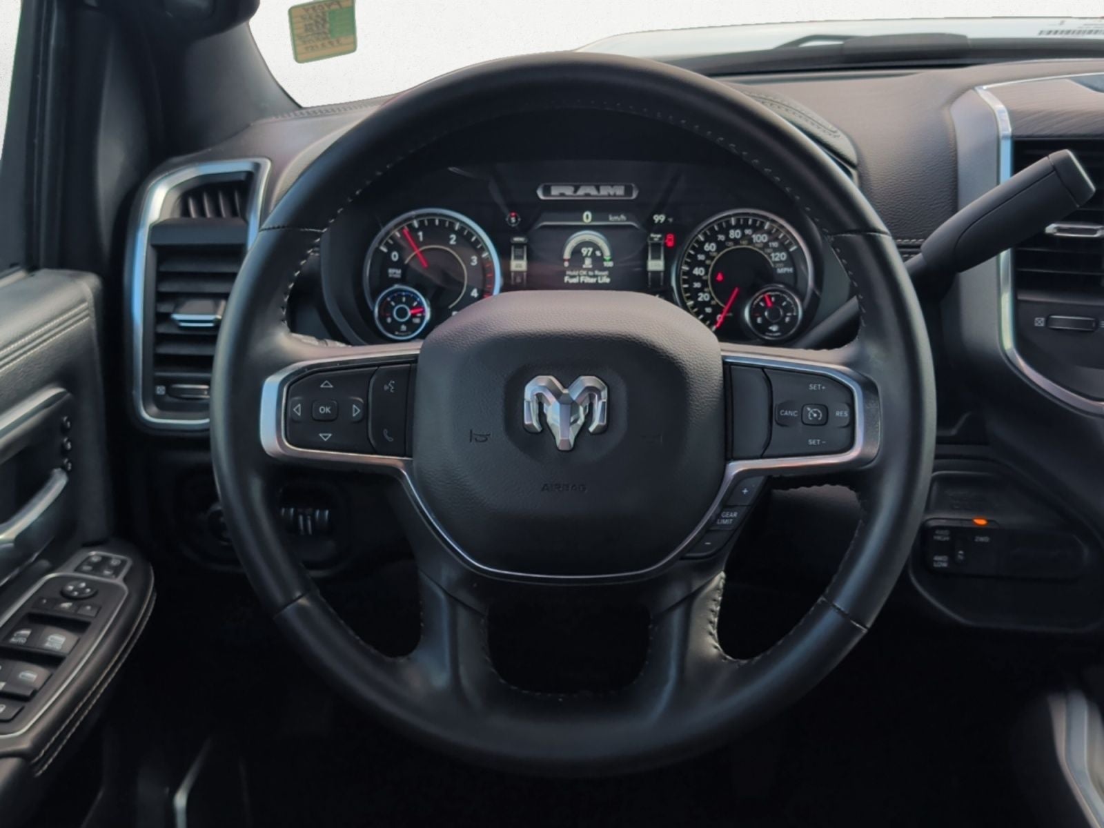 2024 RAM 3500 Laramie Crew Cab 4x4 8' Box