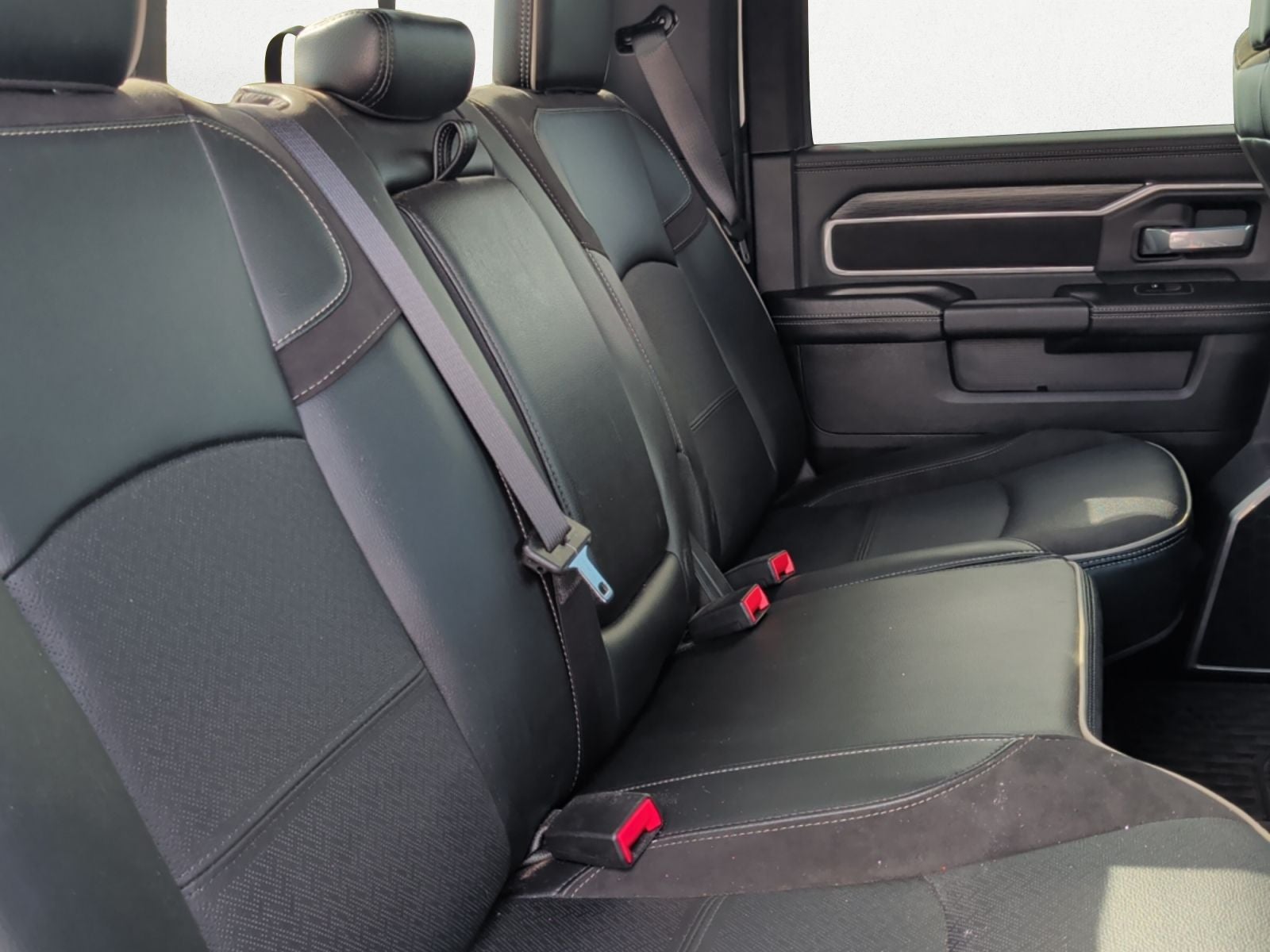 2024 RAM 3500 Laramie Crew Cab 4x4 8' Box