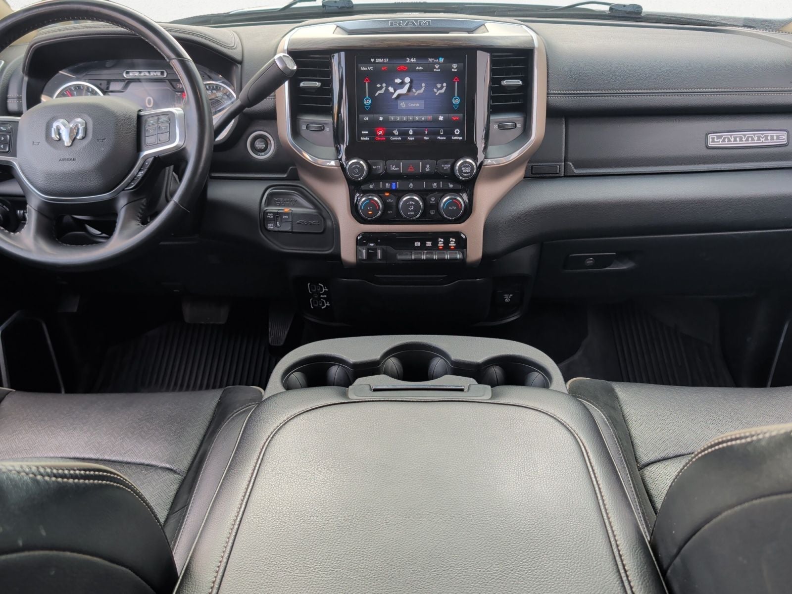 2021 RAM 3500 Laramie Crew Cab 4x4 8' Box