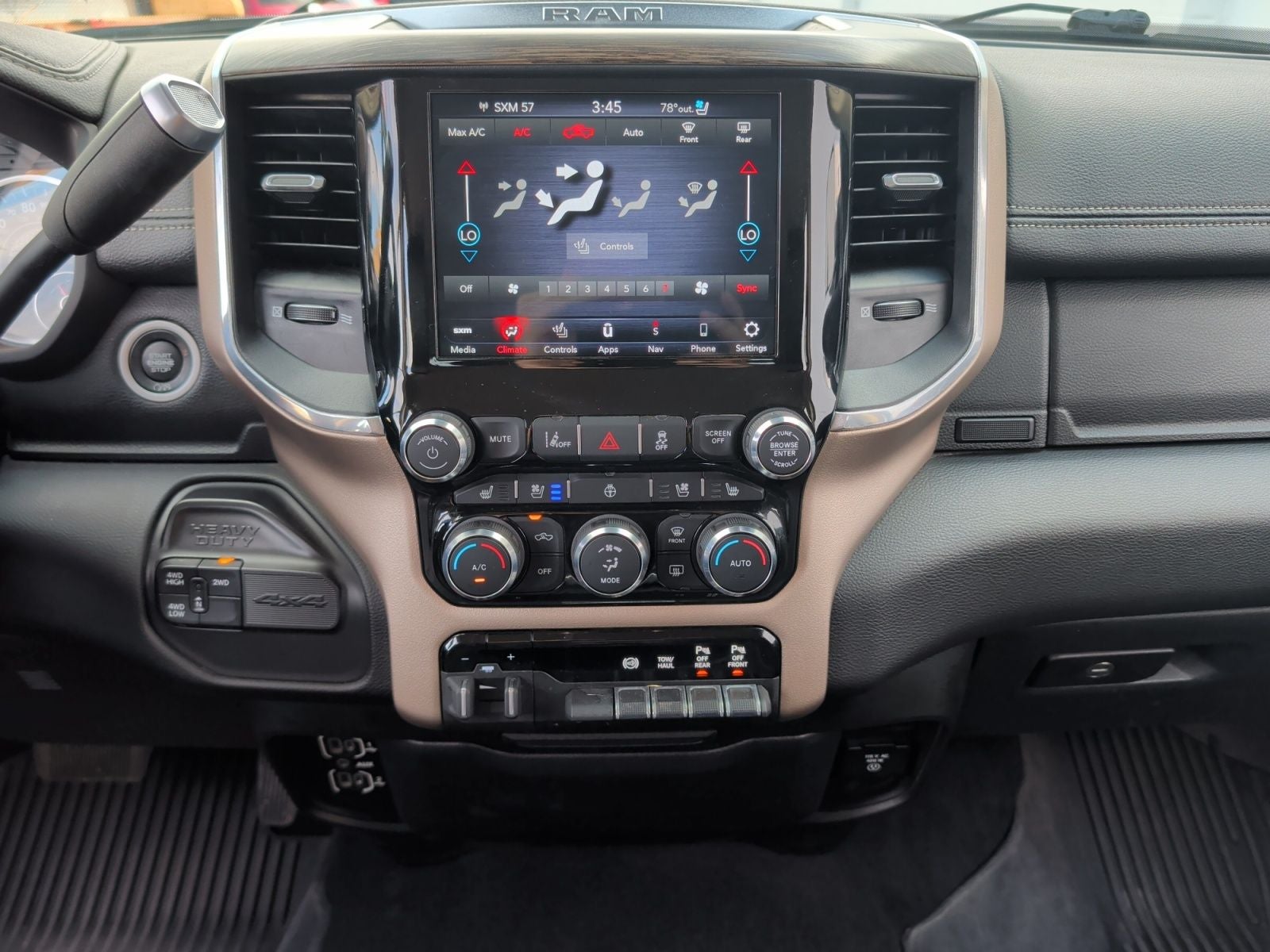 2021 RAM 3500 Laramie Crew Cab 4x4 8' Box