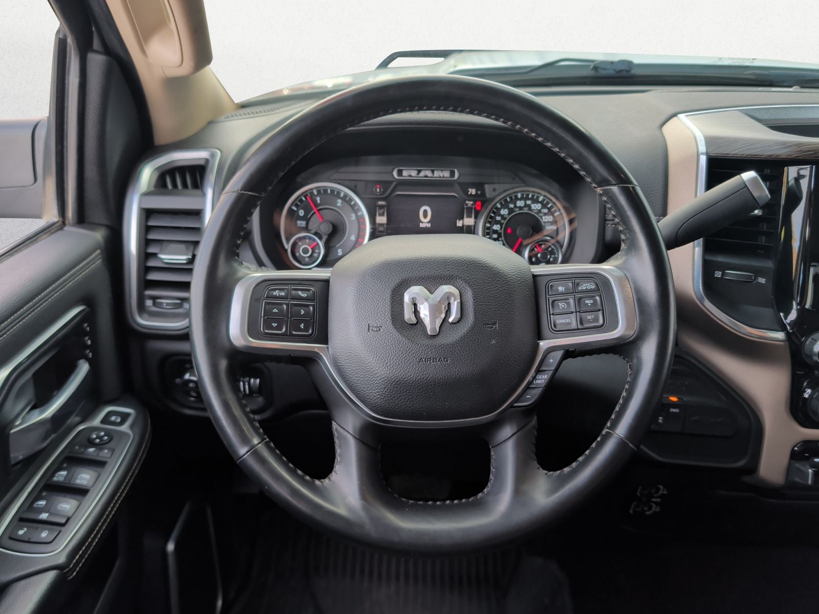 2021 RAM 3500 Laramie Crew Cab 4x4 8' Box