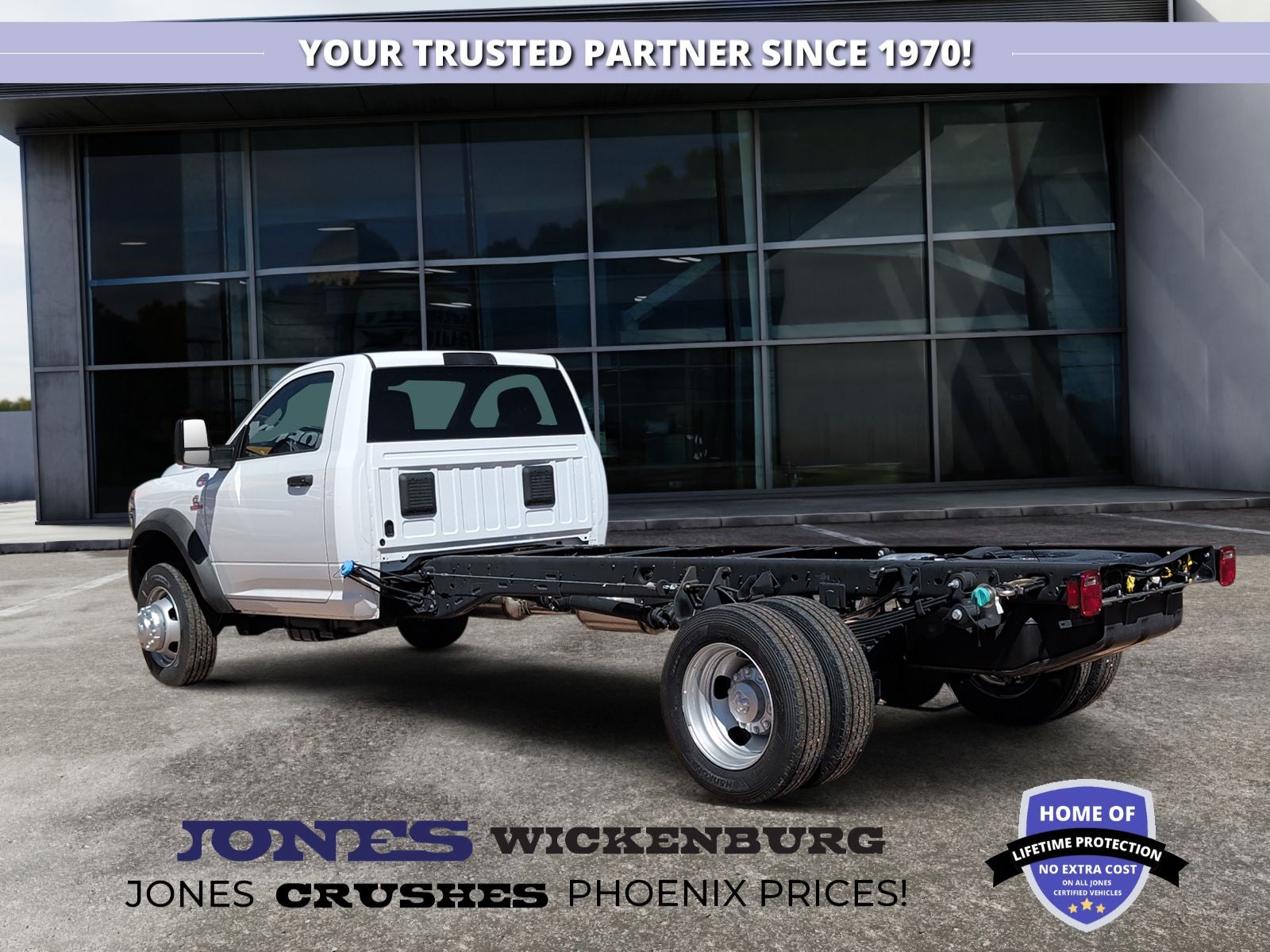 2025 RAM Ram 5500 Chassis Cab RAM 5500 TRADESMAN CHASSIS REGULAR CAB 4X2 120' CA
