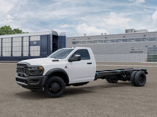 2027 RAM Ram 5500 Chassis Cab RAM 5500 TRADESMAN CHASSIS REGULAR CAB 4X2 120' CA