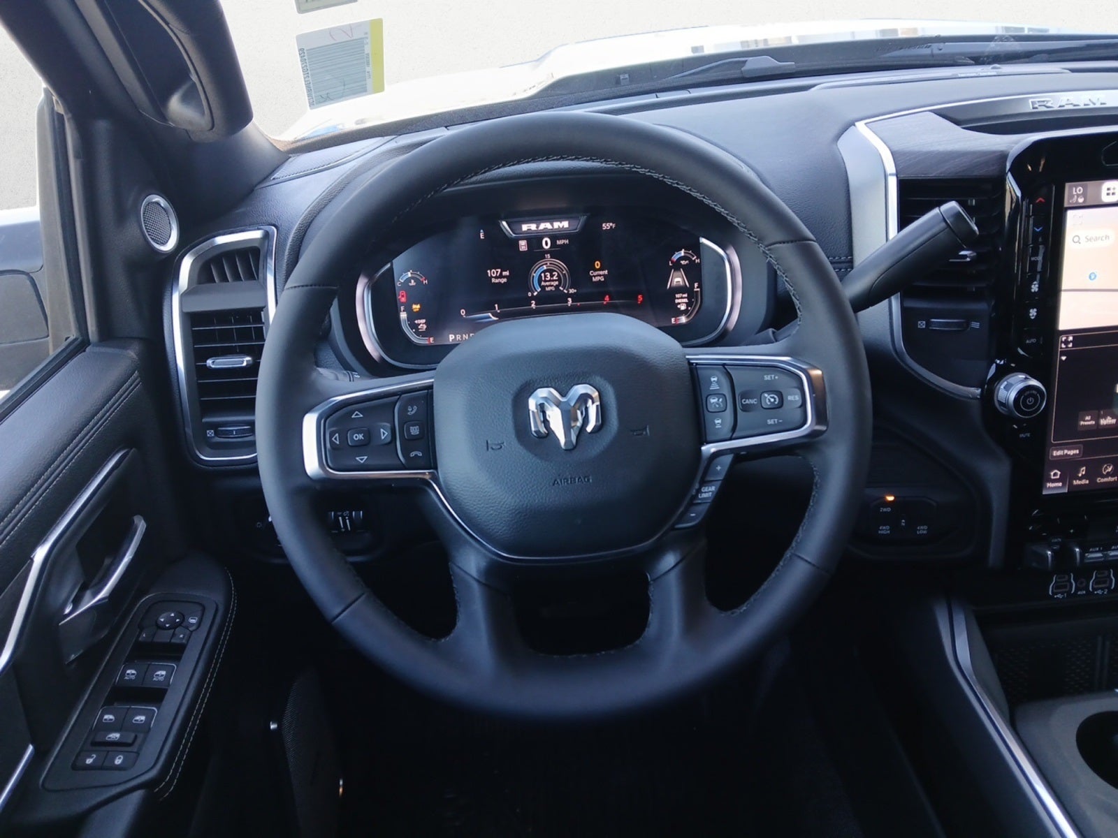 2026 RAM Ram 5500 Chassis Cab RAM 5500 BIG HORN CHASSIS CREW CAB 4X4 60' CA