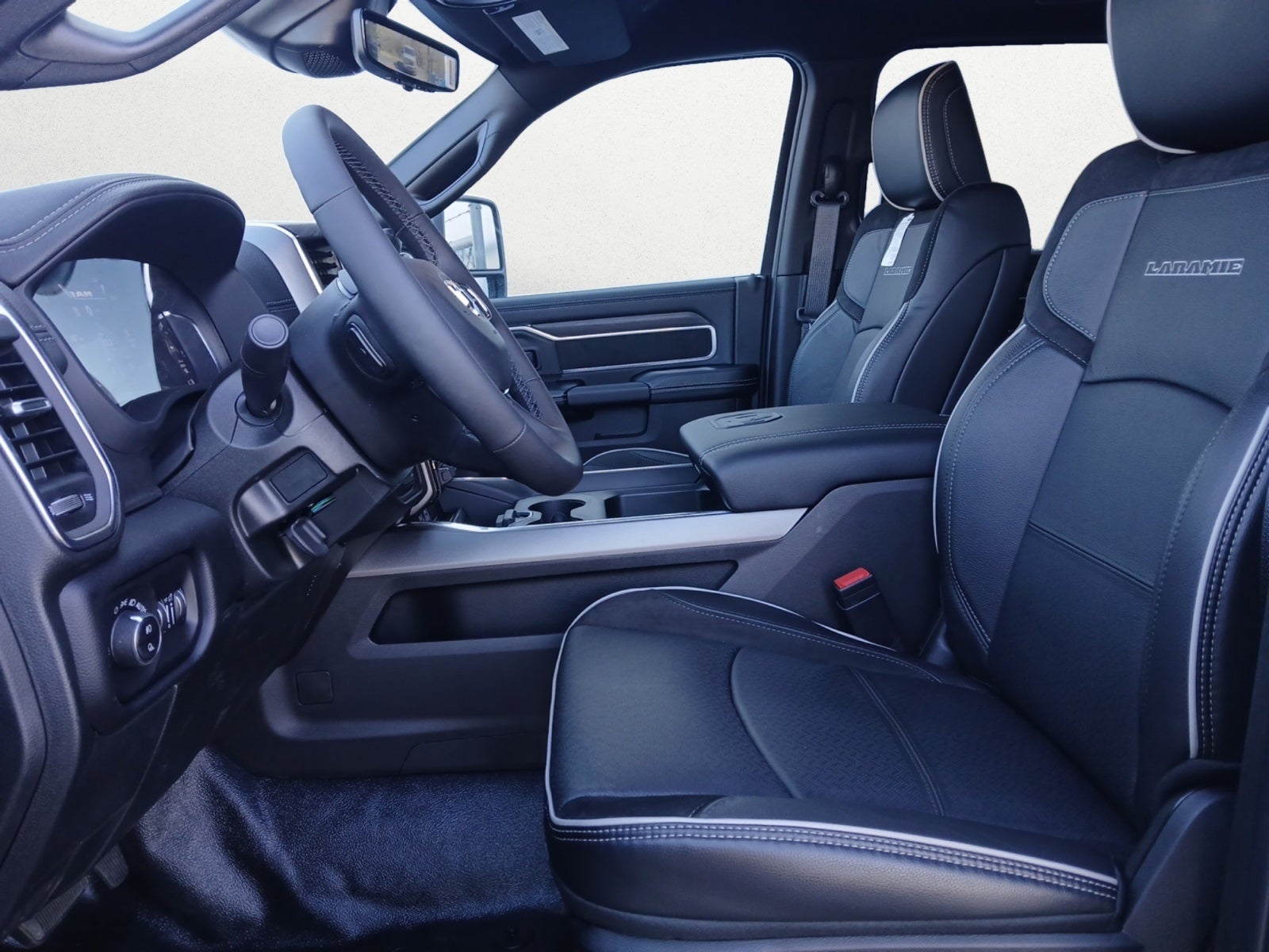 2026 RAM Ram 5500 Chassis Cab RAM 5500 BIG HORN CHASSIS CREW CAB 4X4 60' CA