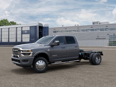 2027 RAM Ram 5500 Chassis Cab RAM 5500 BIG HORN CHASSIS CREW CAB 4X4 60' CA