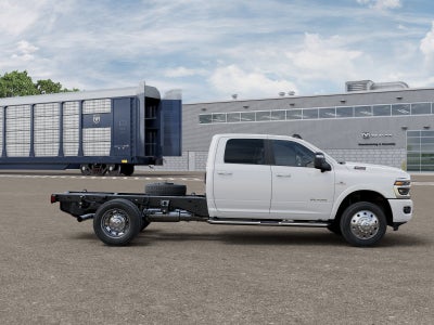 2027 RAM Ram 5500 Chassis Cab RAM 5500 BIG HORN CHASSIS CREW CAB 4X4 60' CA