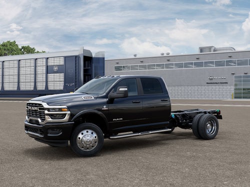 2026 RAM Ram 5500 Chassis Cab RAM 5500 BIG HORN CHASSIS CREW CAB 4X4 60' CA
