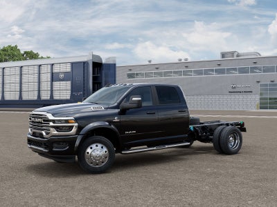 2027 RAM Ram 5500 Chassis Cab RAM 5500 BIG HORN CHASSIS CREW CAB 4X4 60' CA