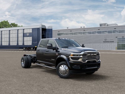 2027 RAM Ram 5500 Chassis Cab RAM 5500 BIG HORN CHASSIS CREW CAB 4X4 60' CA