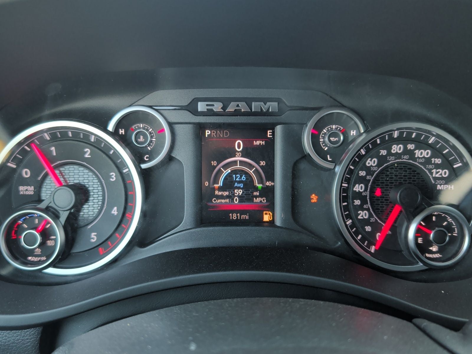 2026 RAM Ram 5500 Chassis Cab RAM 5500 TRADESMAN CHASSIS CREW CAB 4X4 60' CA