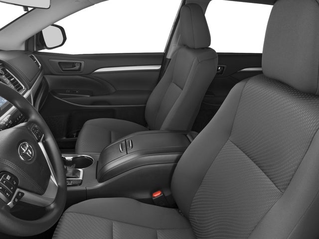 2016 Toyota Highlander LE V6
