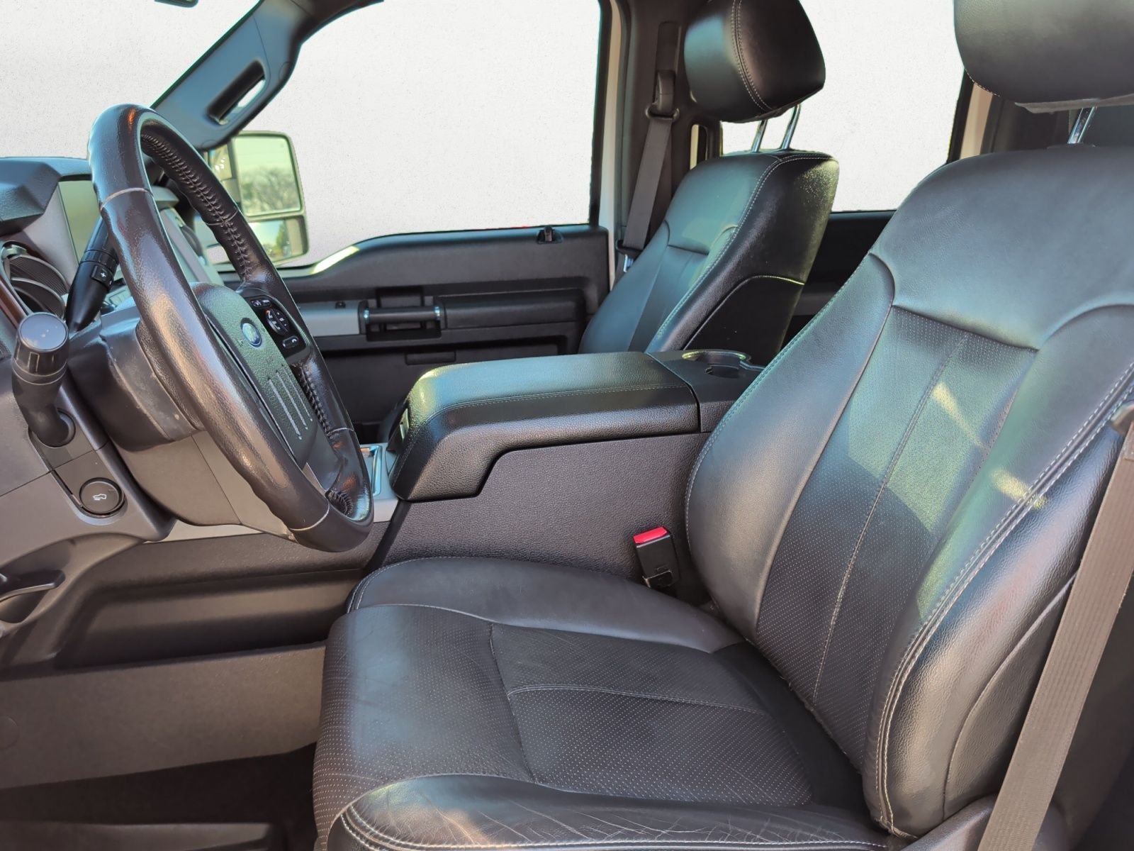 2015 Ford F-350SD Lariat DRW