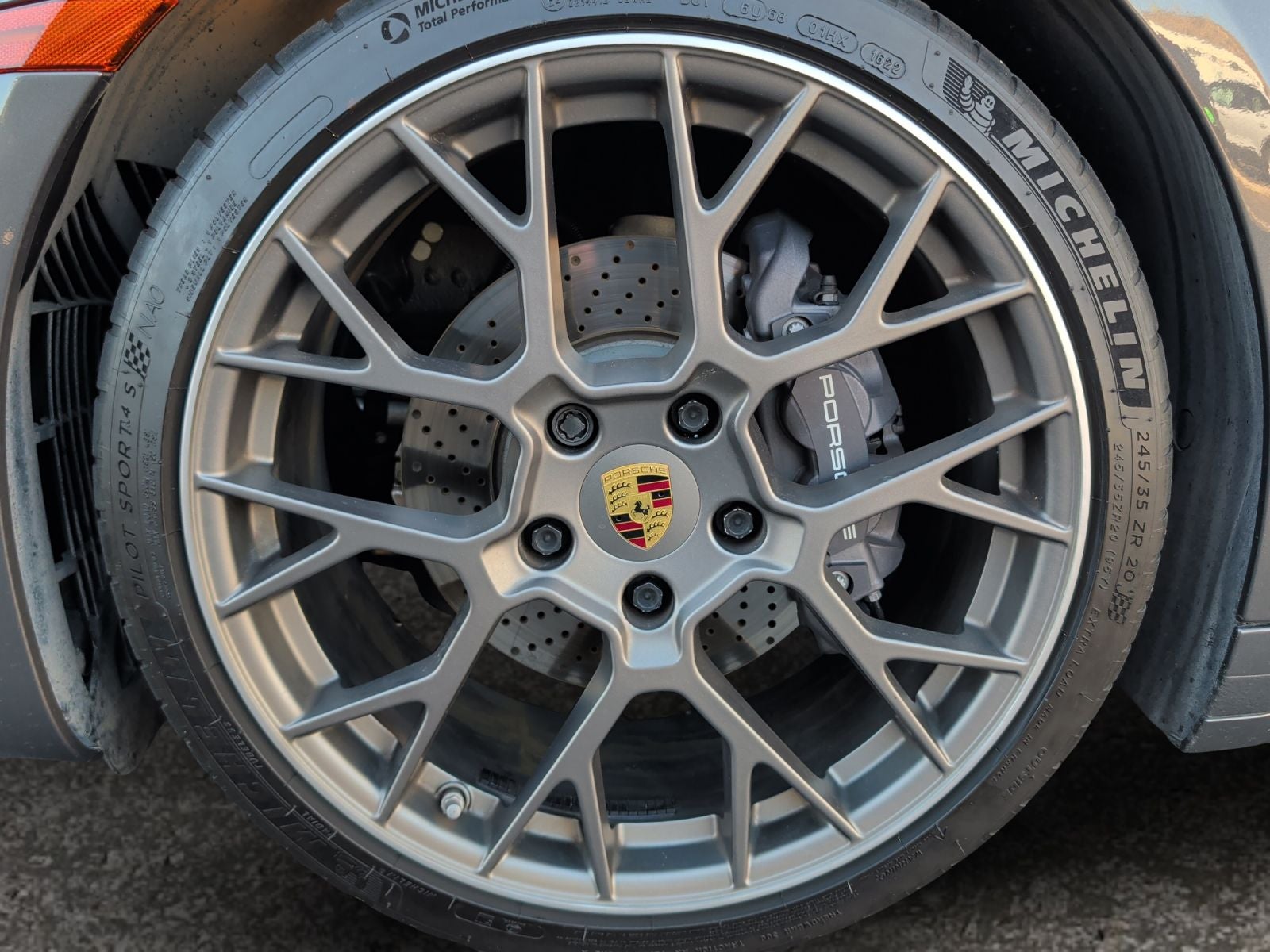 2023 Porsche 911 Carrera