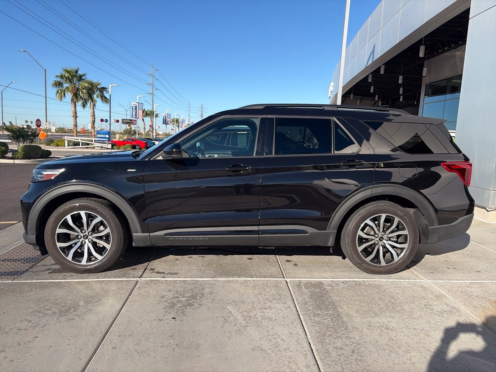 2022 Ford Explorer ST-Line
