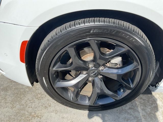 2023 Chrysler 300 S