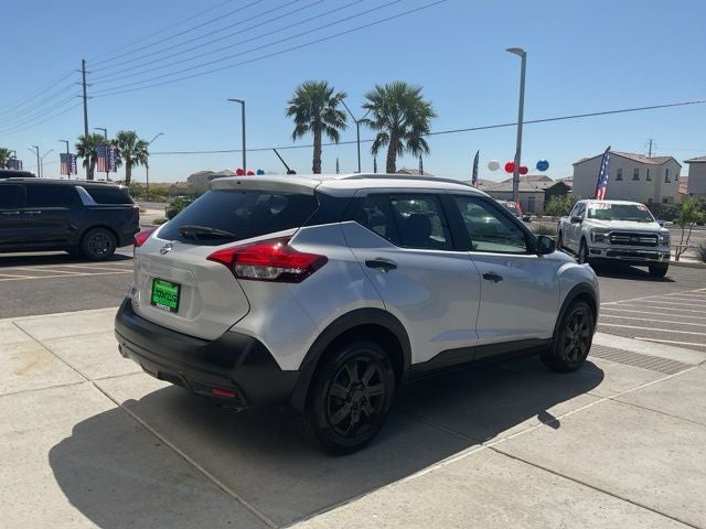2019 Nissan Kicks S