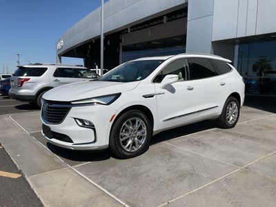 2023 Buick Enclave Essence