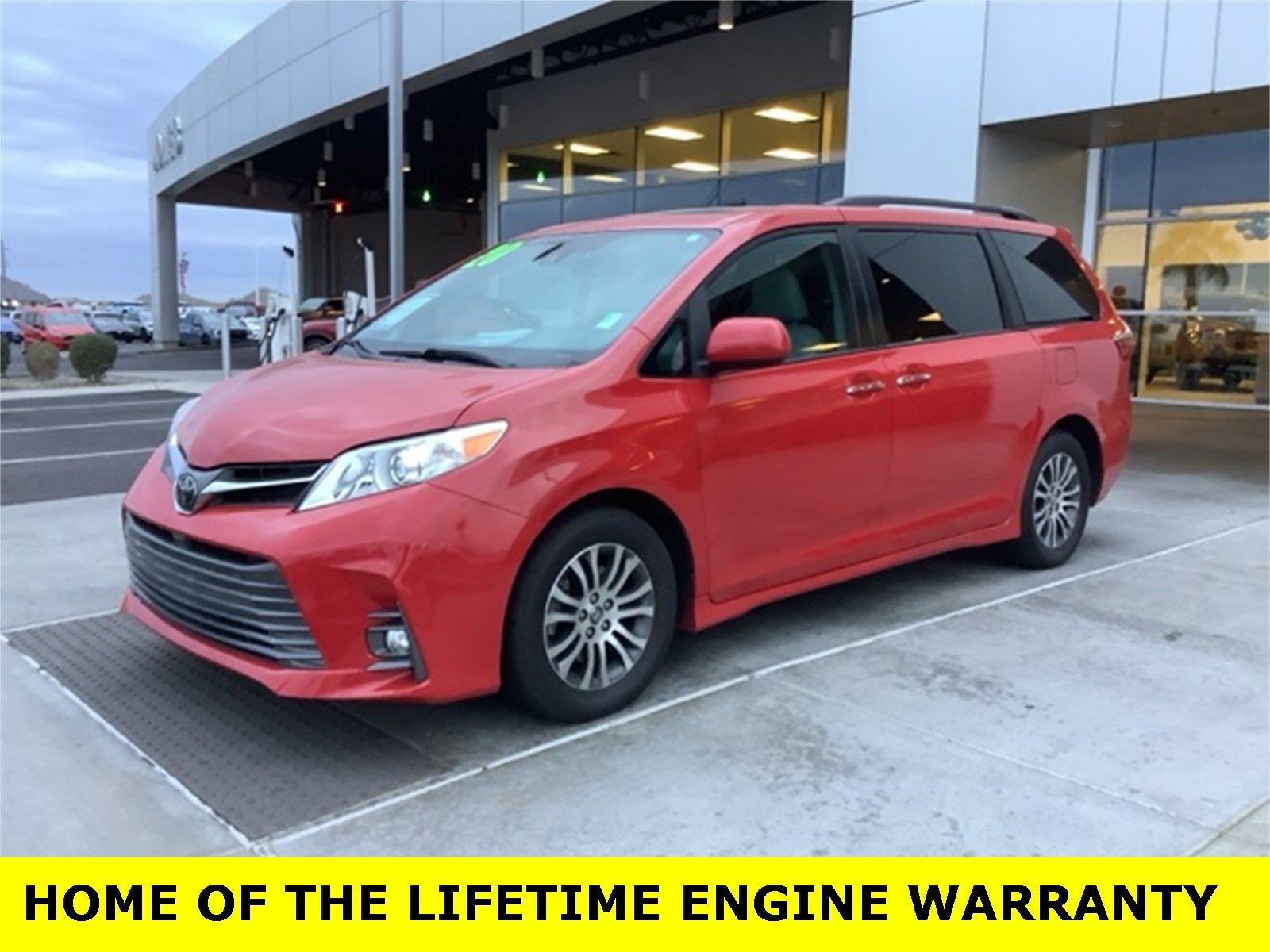 2020 Toyota Sienna XLE