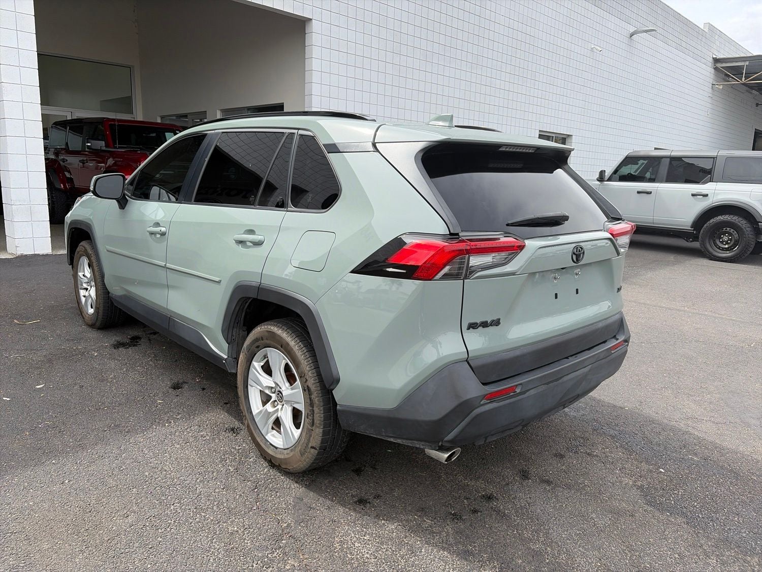 2021 Toyota RAV4 XLE