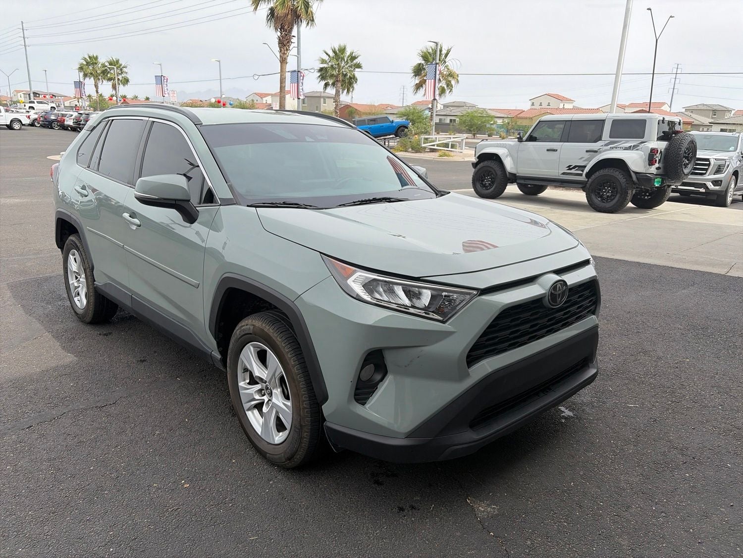 2021 Toyota RAV4 XLE