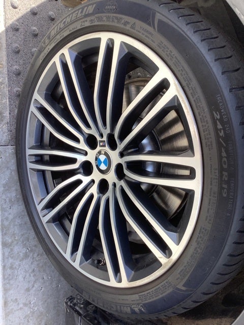 2019 BMW 5 Series 530i