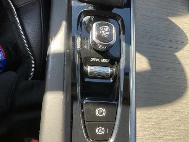 2021 Volvo V60 Cross Country T5